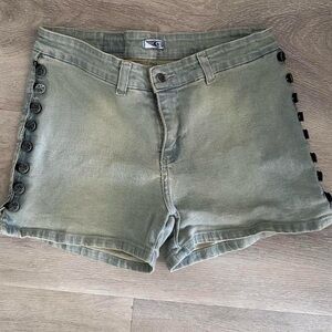 Vintage Y2K Stretchy Light Wash Mid Rise Denim Jean Buttoned Shorts